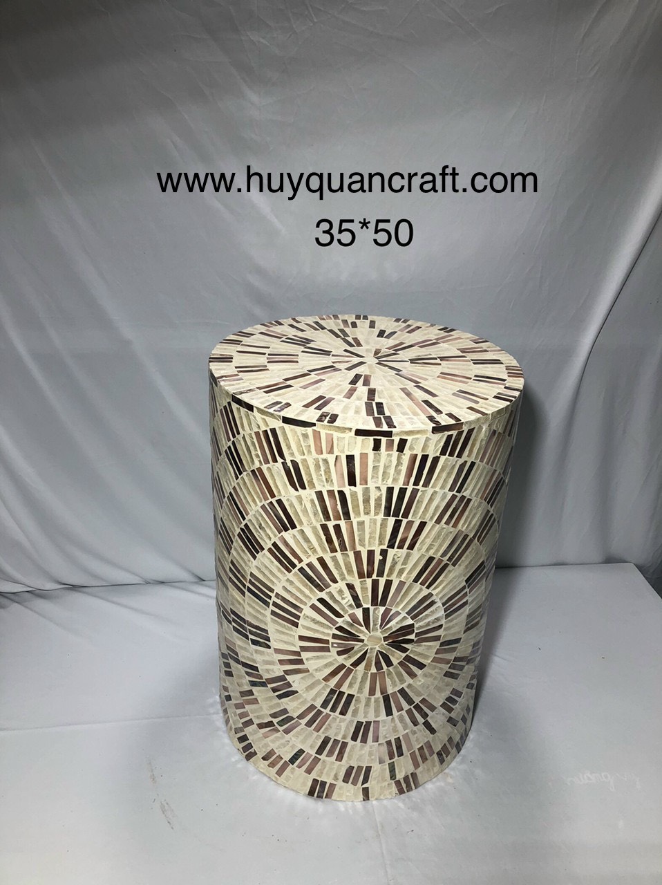 HQ12523 Mother of pearl lacquer stool